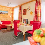 Haus Traudi Apartment Rauris